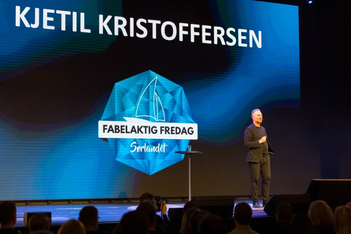 Foredragsholder Kjetil Kristoffersen inspirerte oss godt gjennom mange gode historier og egne opplevelser fra arbeidslivet.